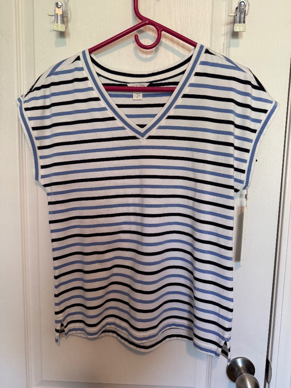 NWT Caslon Striped V-Neck Cap Sleeve T-Shirt Top Blue White Black M
